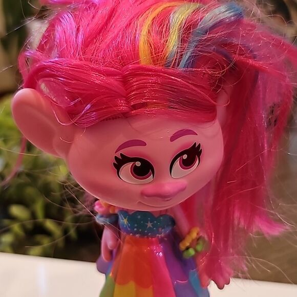 Dreamworks troll world tour fashion celebration poppy doll - Picture 2 of 5
